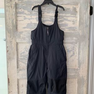 Kids size 6x-7 black snow bibs